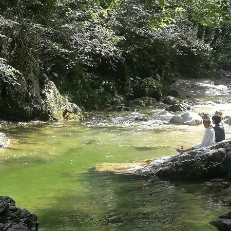 Nyaraló Riverside Ig