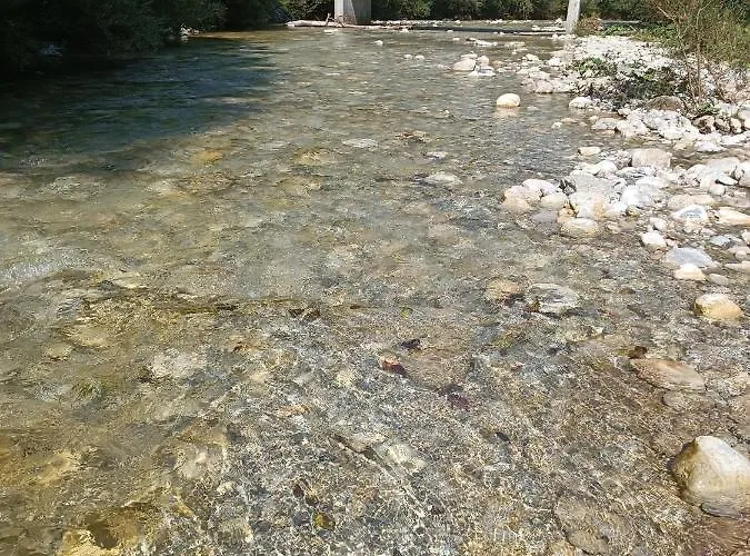 Riverside Vikendica *