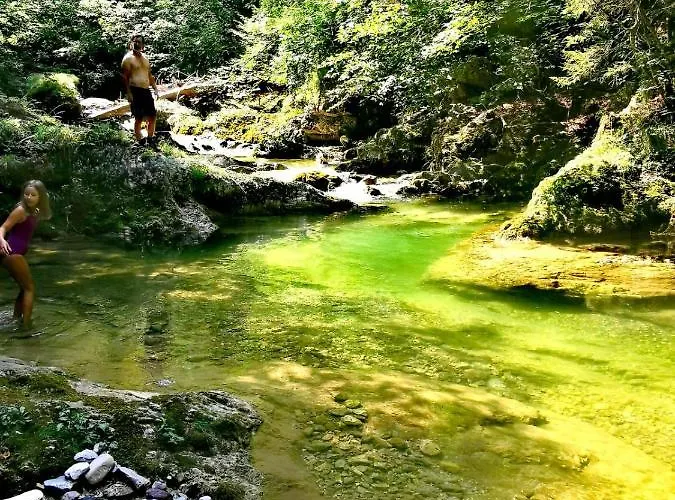 Dom wakacyjny Riverside Ig